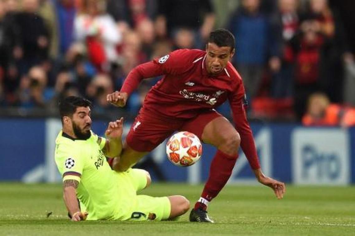 Luis Suárez ondergaat kijkoperatie aan knie