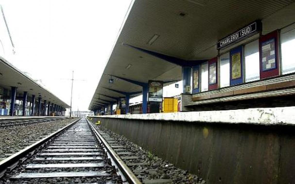Station Charleroi-Zuid ontruimd wegens verdacht pak