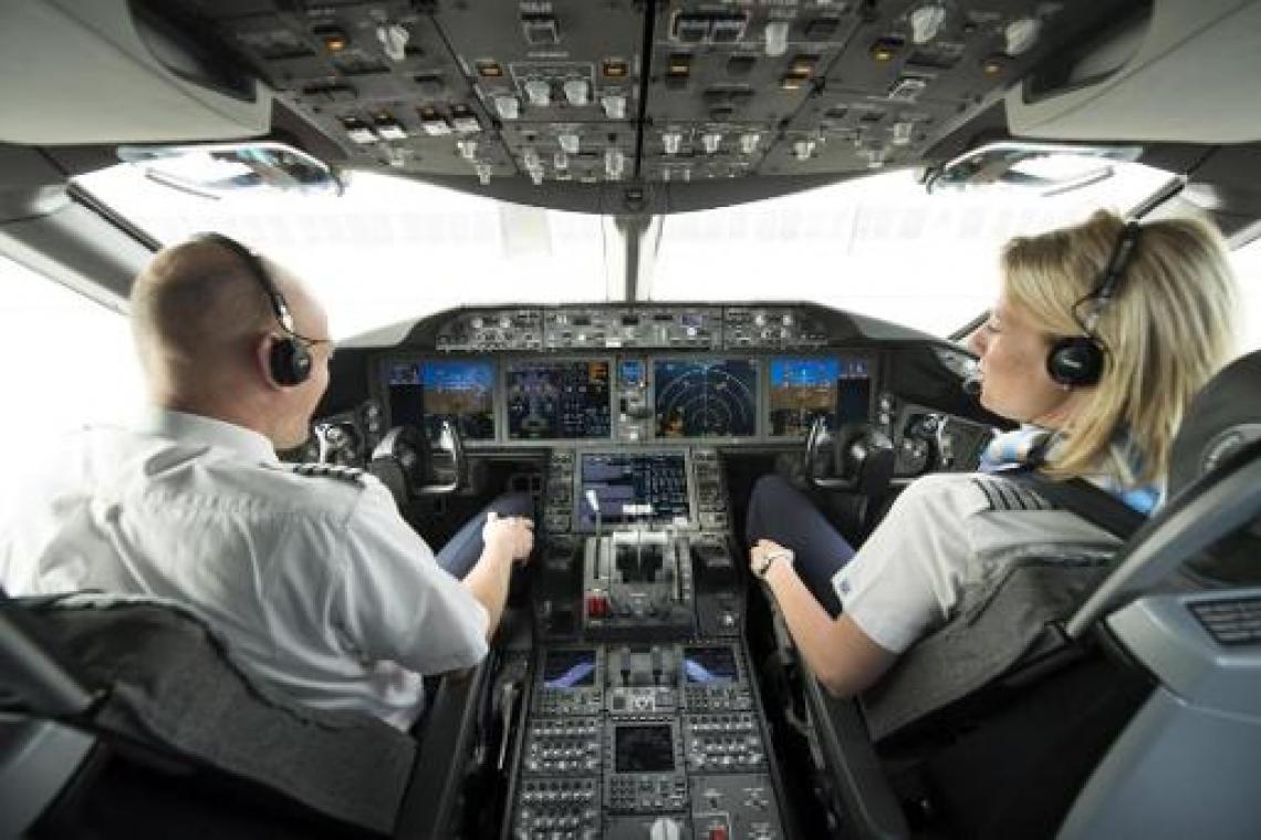Piloten vragen "uitgeruste en emotioneel stabiele" luchtverkeersleiders