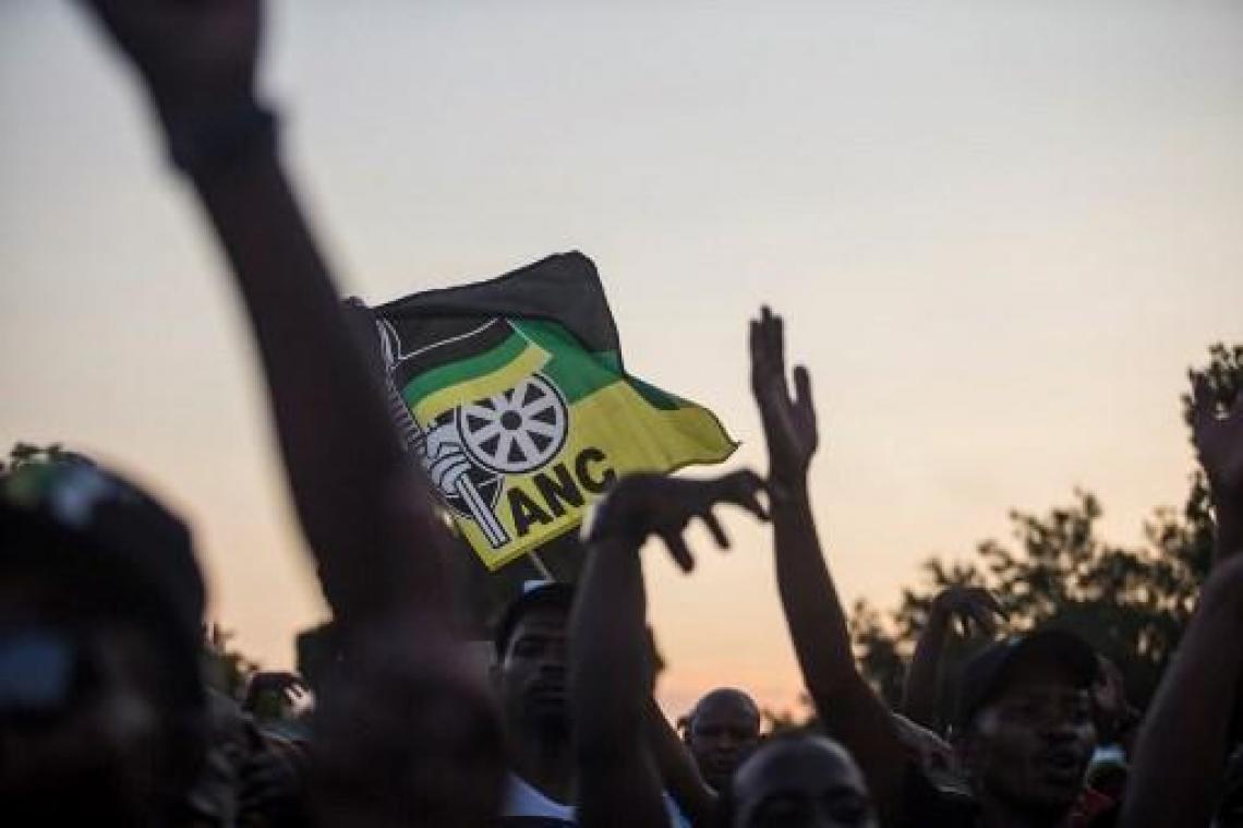 ANC wint verkiezingen in Zuid-Afrika met slechtste resultaat en laagste opkomst ooit