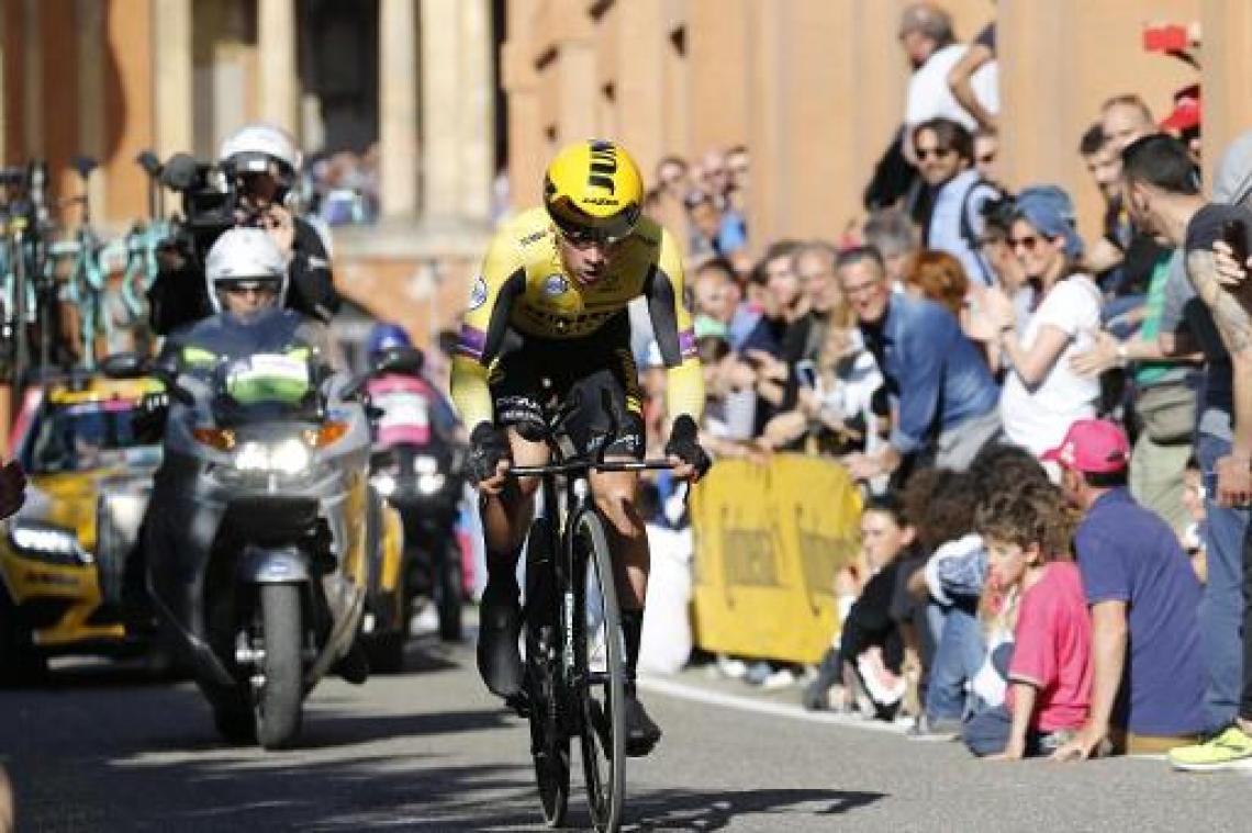 Giro - Roglic maakt favorietenrol waar in openingstijdrit