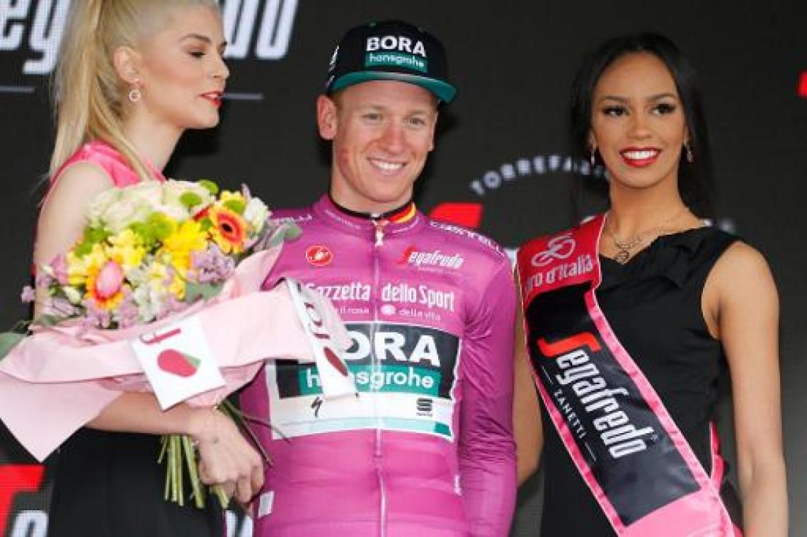 Giro - Pascal Ackermann wint eerste etappe in eerste grote ronde