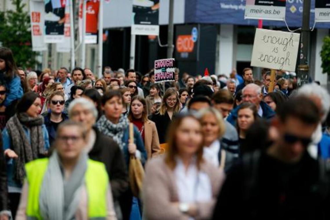 Intiem afscheid, sympathisanten kunnen dienst via geluidsinstallatie volgen