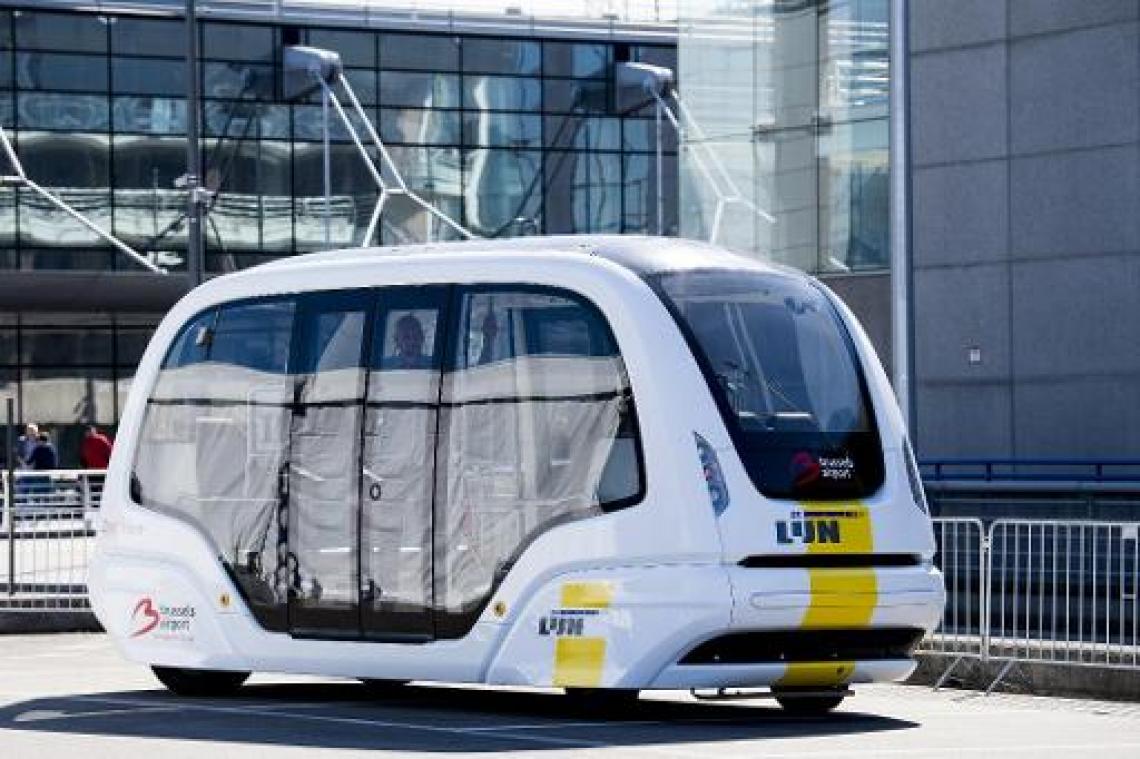 Zelfrijdende bus gedemonstreerd op Brussels Airport