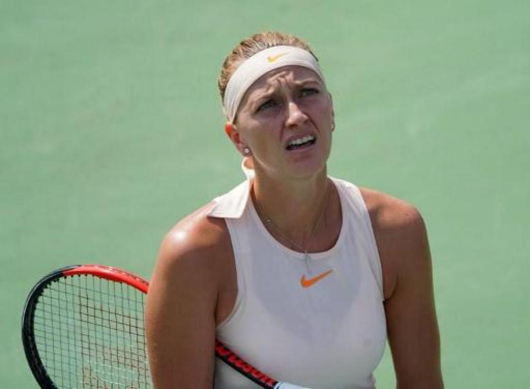 Yanina Wickmayer gaat onderuit tegen topreekshoofd Mandy Minella