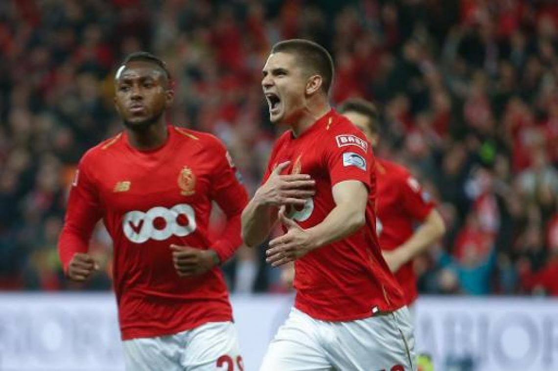 Jupiler Pro League - Club Brugge verliest bij Standard en moet titeldroom opbergen, Gent wint bij Antwerp