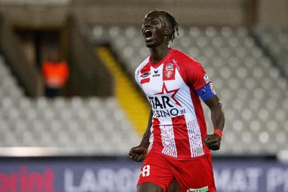 Mbaye Leye zet punt achter carrière