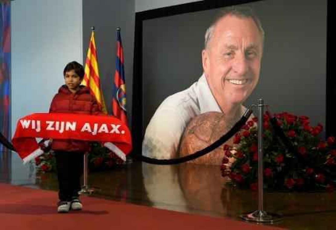 Cruijff is groots herdacht in Amsterdam