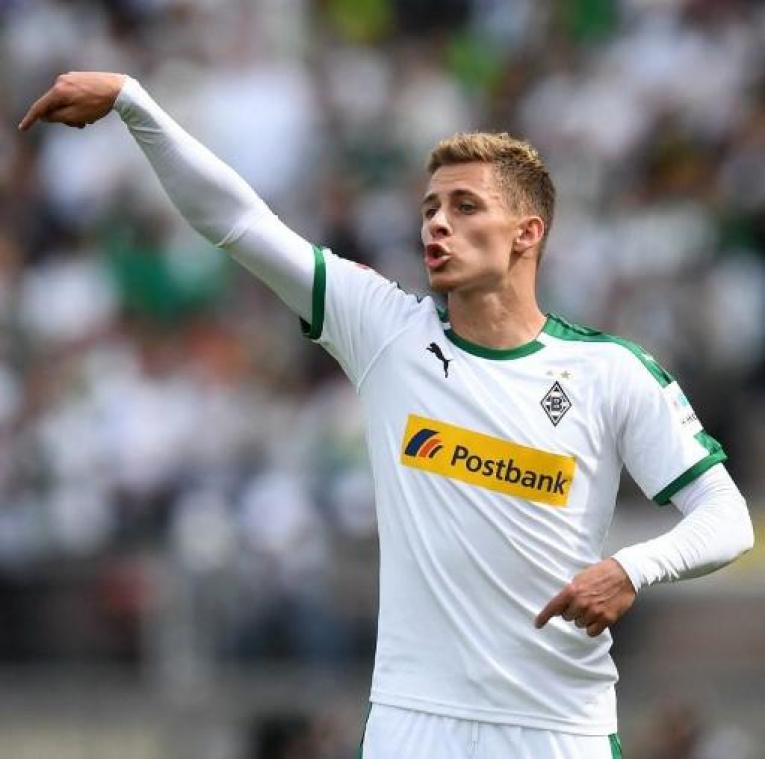 Belgen in het buitenland - Thorgan Hazard gaat door transferperikelen niet mee met Gladbach op Chinese trip