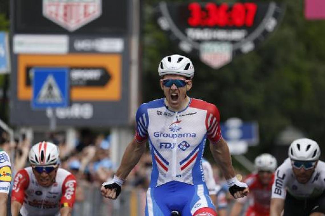 Démare sprint naar zege in tiende Giro-etappe