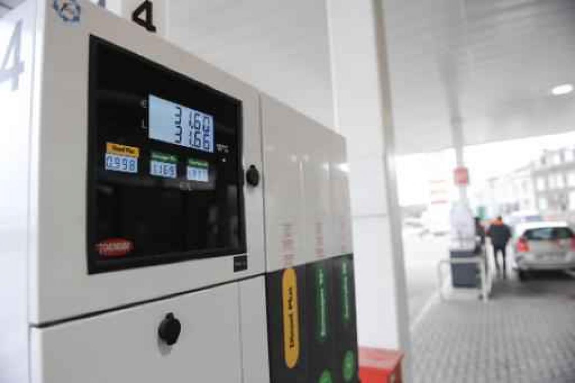 Benzine 95 wordt duurder, maar benzine 98 goedkoper