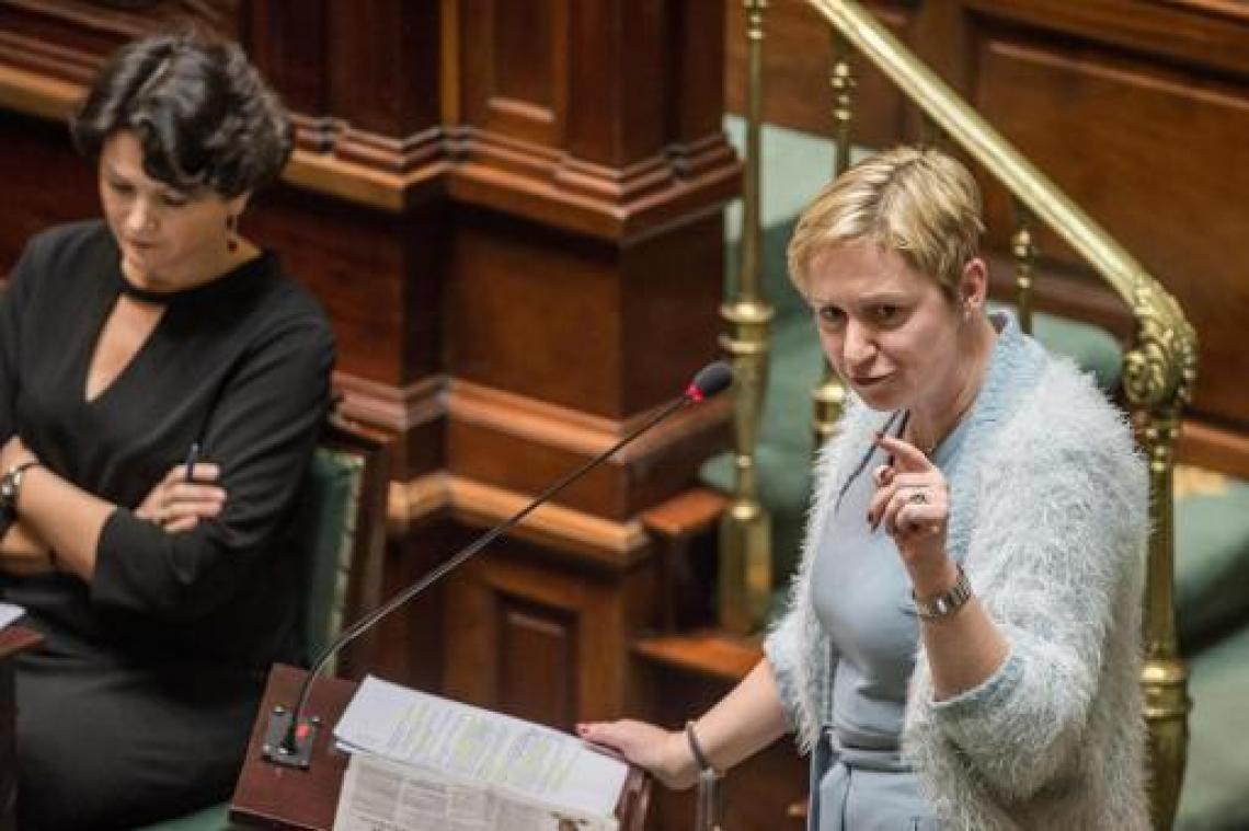"Tweetaligheid bij NMBS blijft een uitdaging", zegt Inez De Coninck