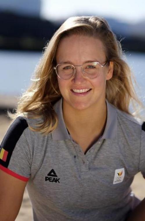 Emma Plasschaert pakt brons in Laser Radial