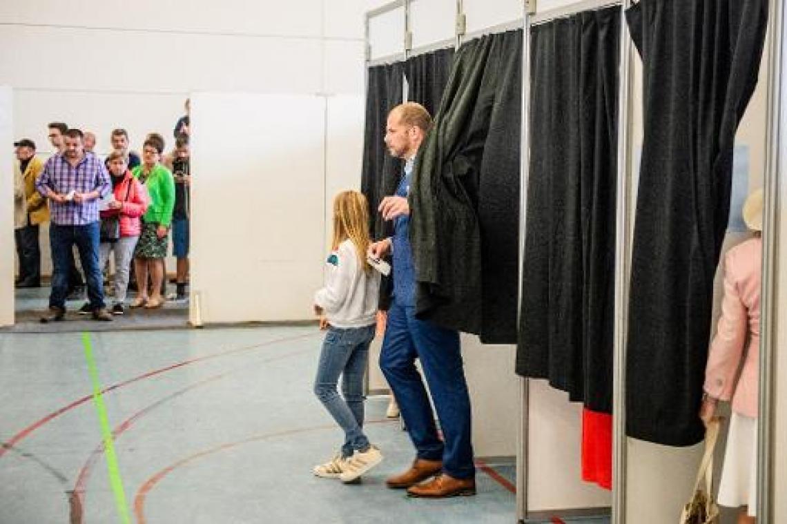 Francken dreigt met confederalisme als Wallonie massaal links stemt