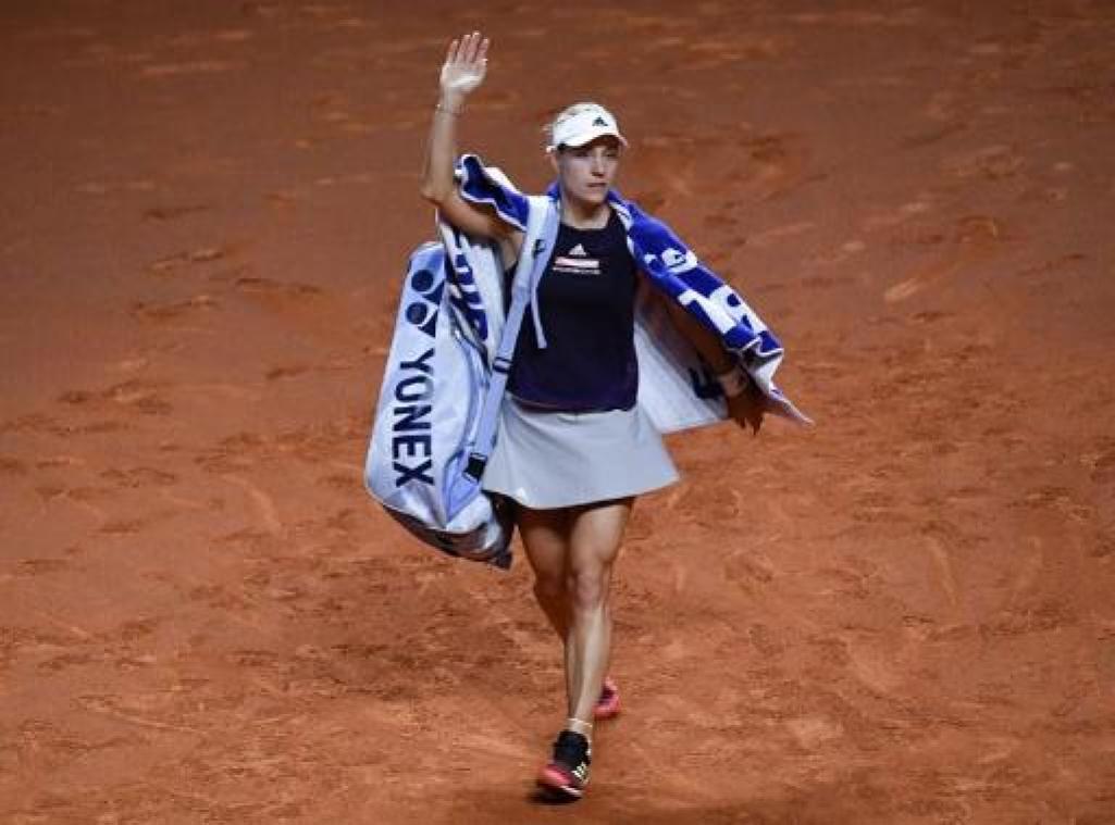 Kerber gaat roemloos onderuit in eerste ronde