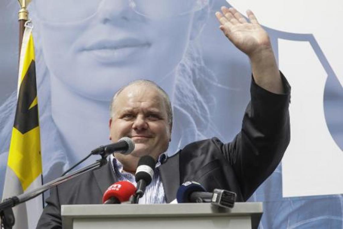VB: "Cordon sanitaire moet doorbroken worden"