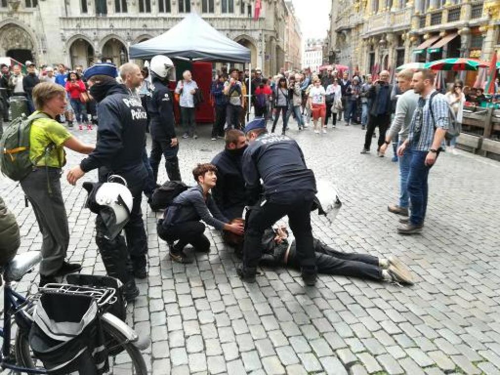 350-tal gele hesjes gearresteerd