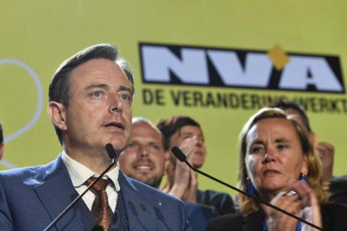 De Wever: "Zullen initiatief nemen om alle Vlaamse partijen uit te nodigen"