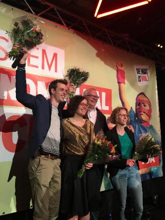 PVDA-verkozenen als helden onthaald door achterban in Antwerpen