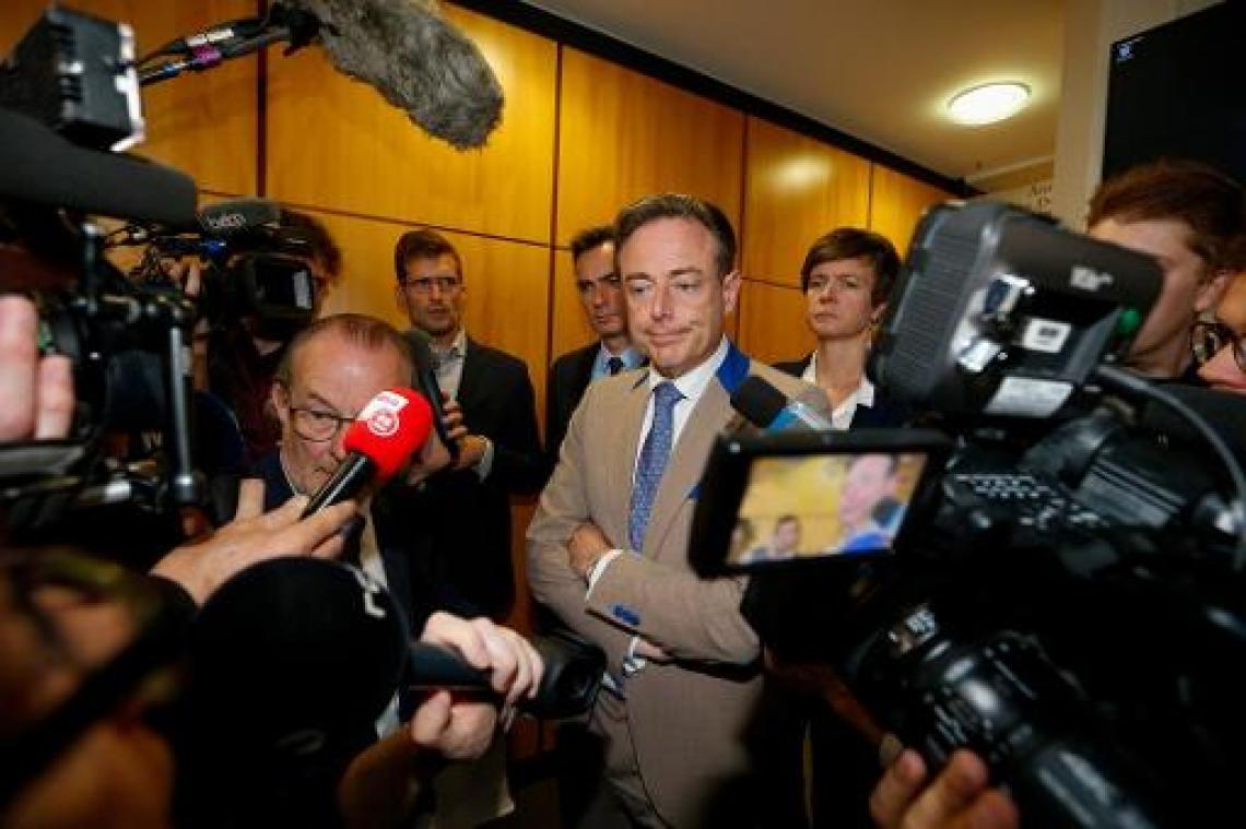 De Wever ziet morgen Mertens, Almaci en Crombez