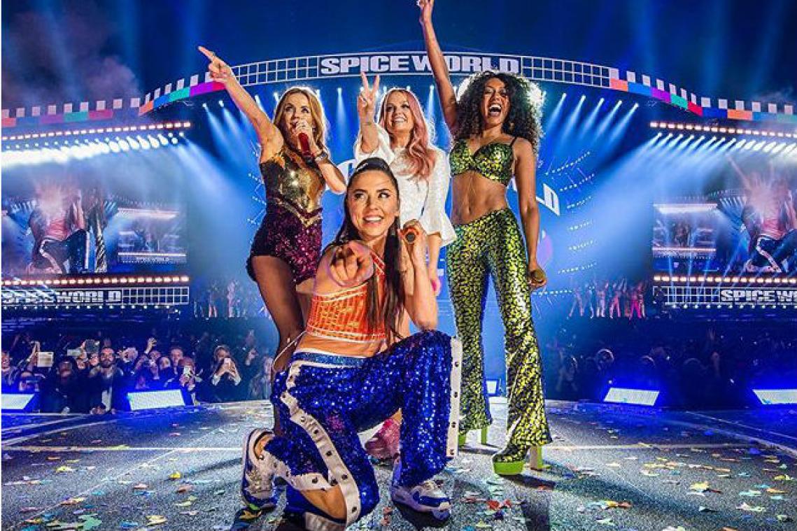 Spice Girls dragen outfits versierd met een miljoen Swarovski kristallen