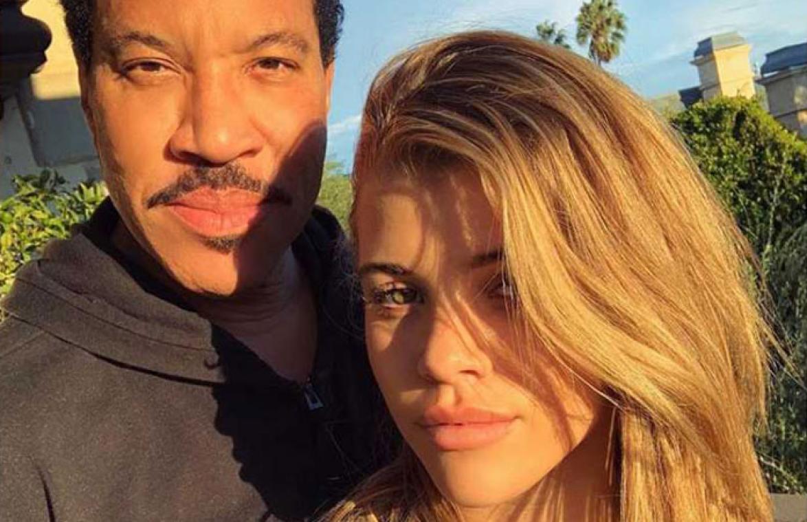 Lionel Richie boos op dochter omdat ze aan haar lichaam laat sleutelen