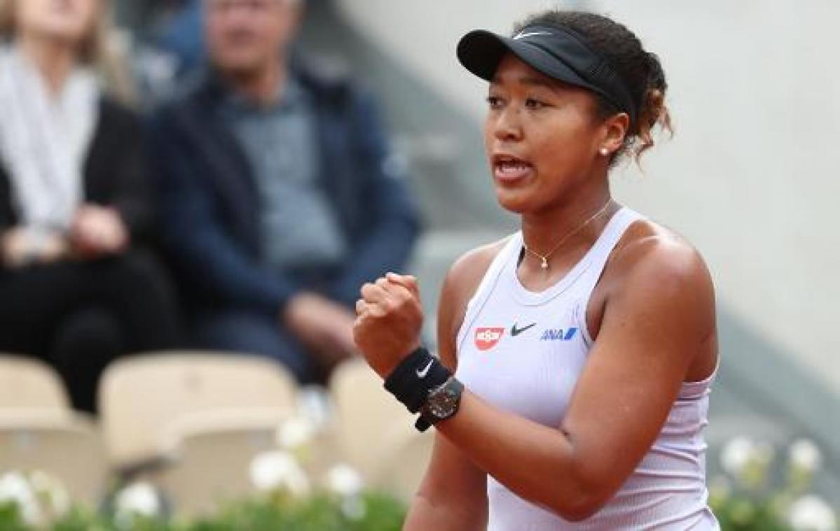 Naomi Osaka knokt zich voorbij Azarenka naar derde ronde