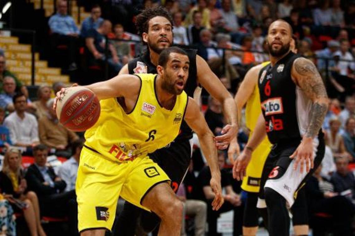 Euromillions Basket League - Oostende opent met thuiszege in halve finale tegen Limburg