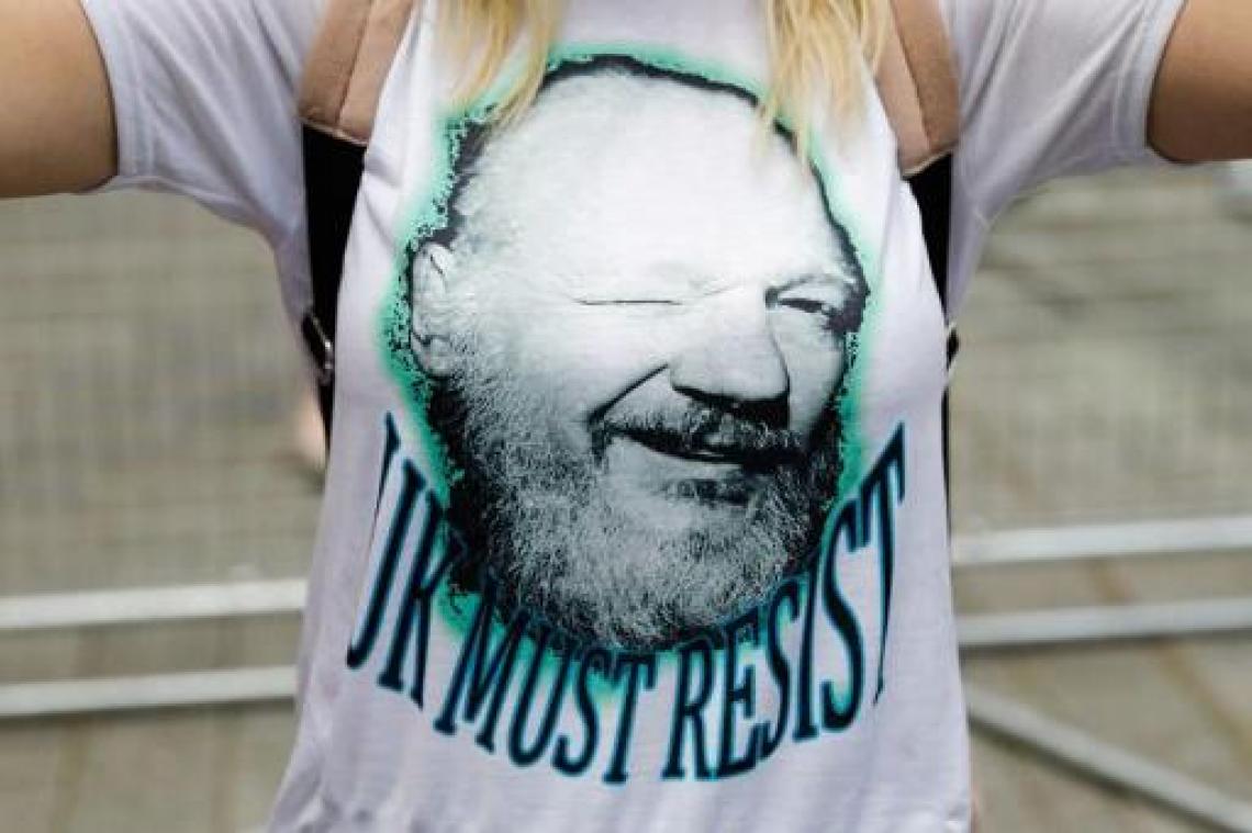 Julian Assange lijdt aan "intens trauma" door psychologische foltering
