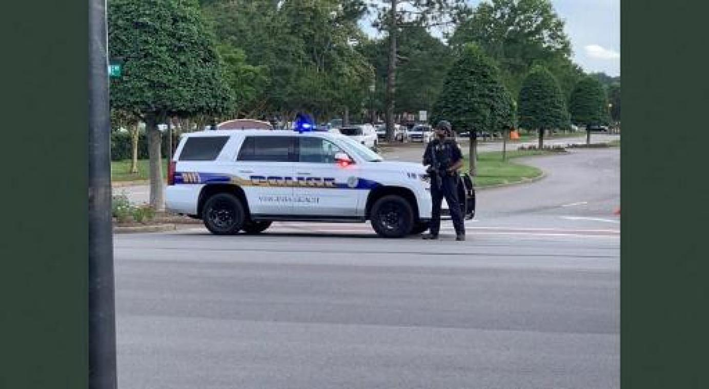 Schutter doodt twaalf mensen in Virginia
