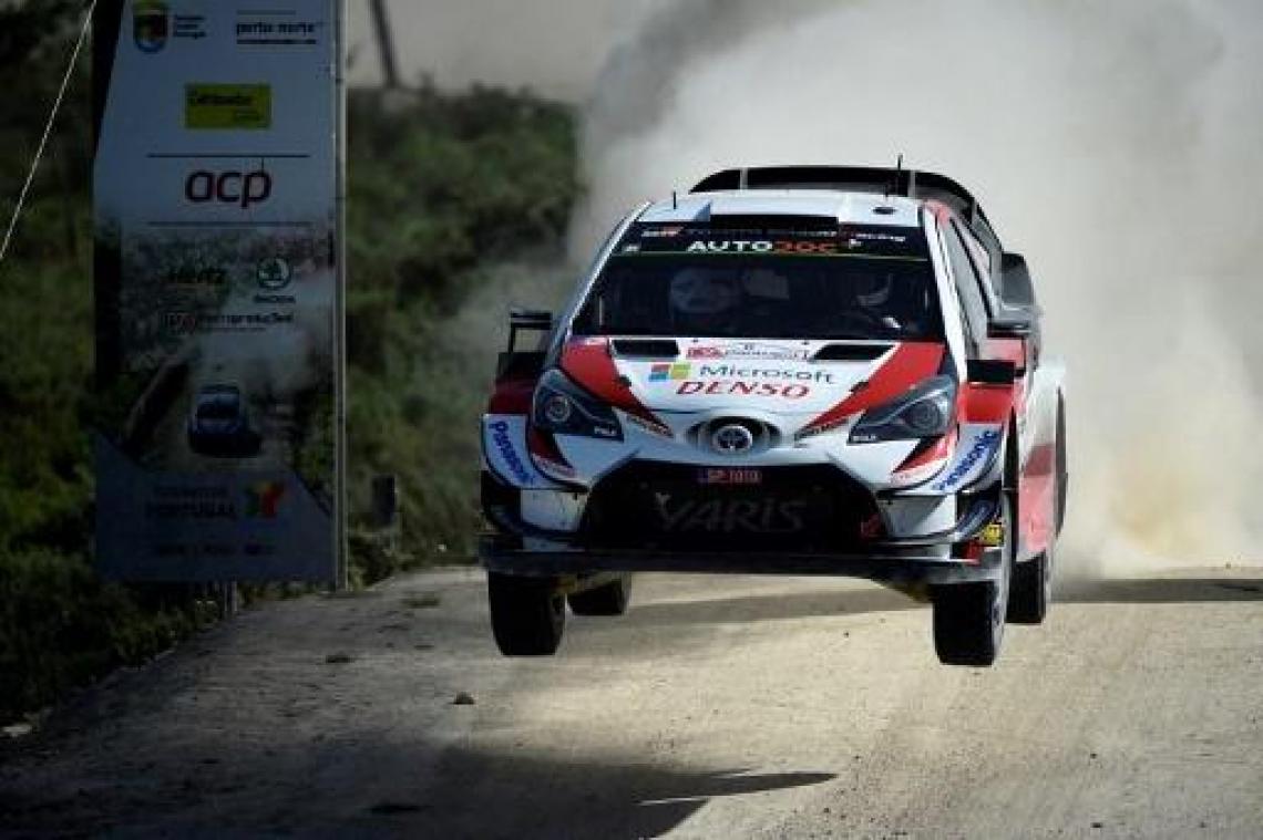 Tänak blijft aan de leiding, Hyundai speelt het tactisch met Neuville op vier