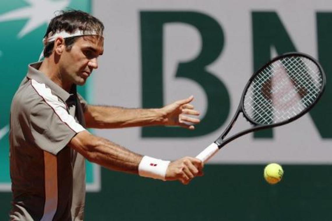 Federer bereikt zonder setverlies kwartfinales