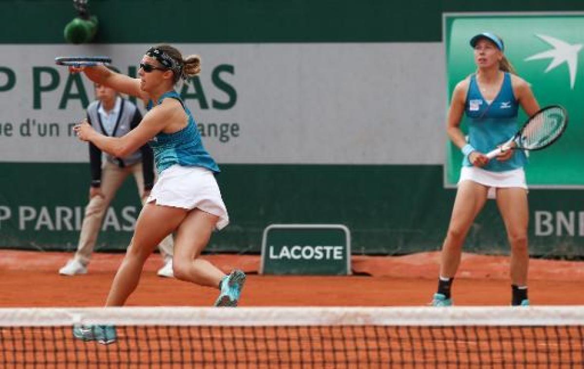 Roland Garros - Kirsten Flipkens stoot door in dubbelspel naar kwartfinales