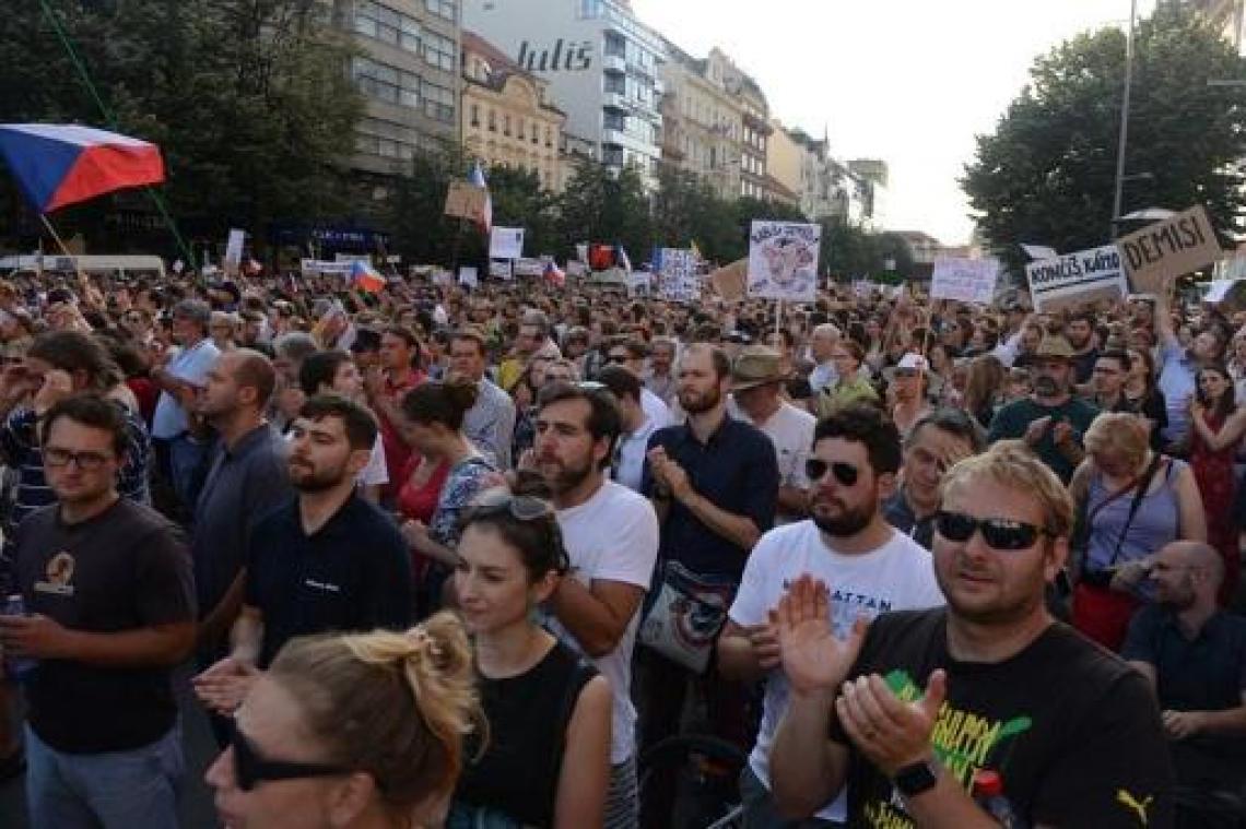 Tienduizenden mensen betoging in Praag tegen Tsjechische premier