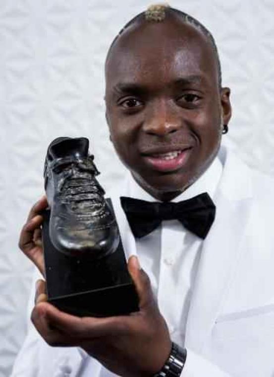 Ebbenhouten Schoen 2016 voor Acheampong, Asare, Diaby, Gounongbe of Hanni