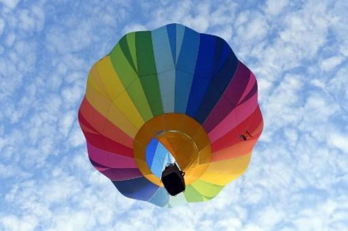 Elf mensen raken gewond bij crash met luchtballon in Duitsland