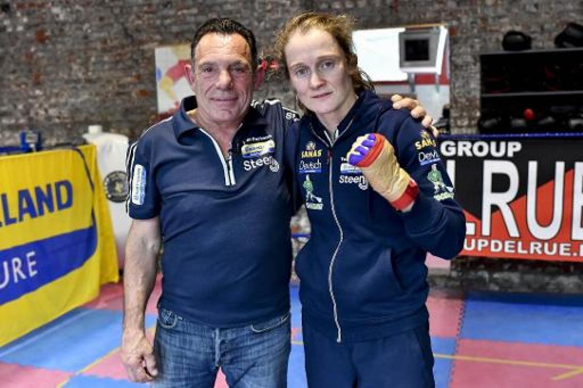 Coach Delfine Persoon vraagt WBC om rematch tegen Taylor
