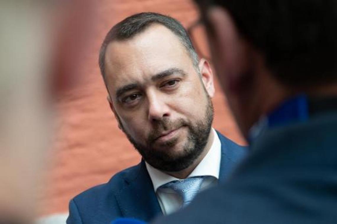 Federale formatie - CdH bereid om vanuit oppositie voor "nationale eenheid" te zorgen