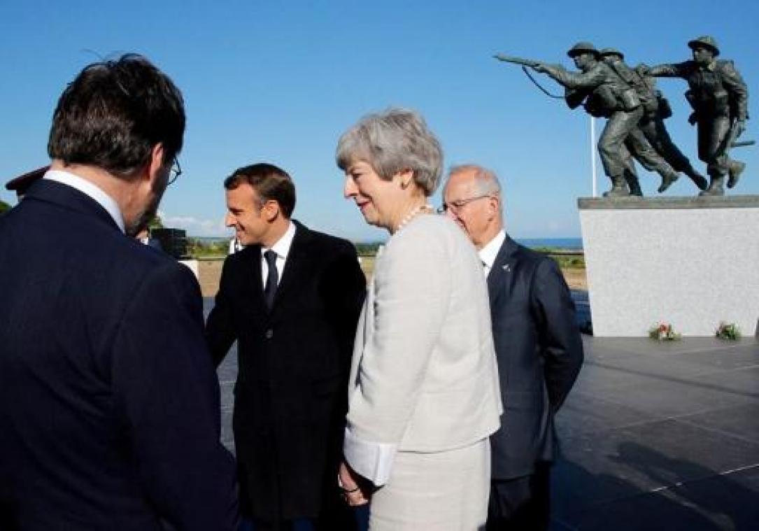 May en Macron leggen eerste steen van nieuw Brits herdenkingsmonument voor D-Day