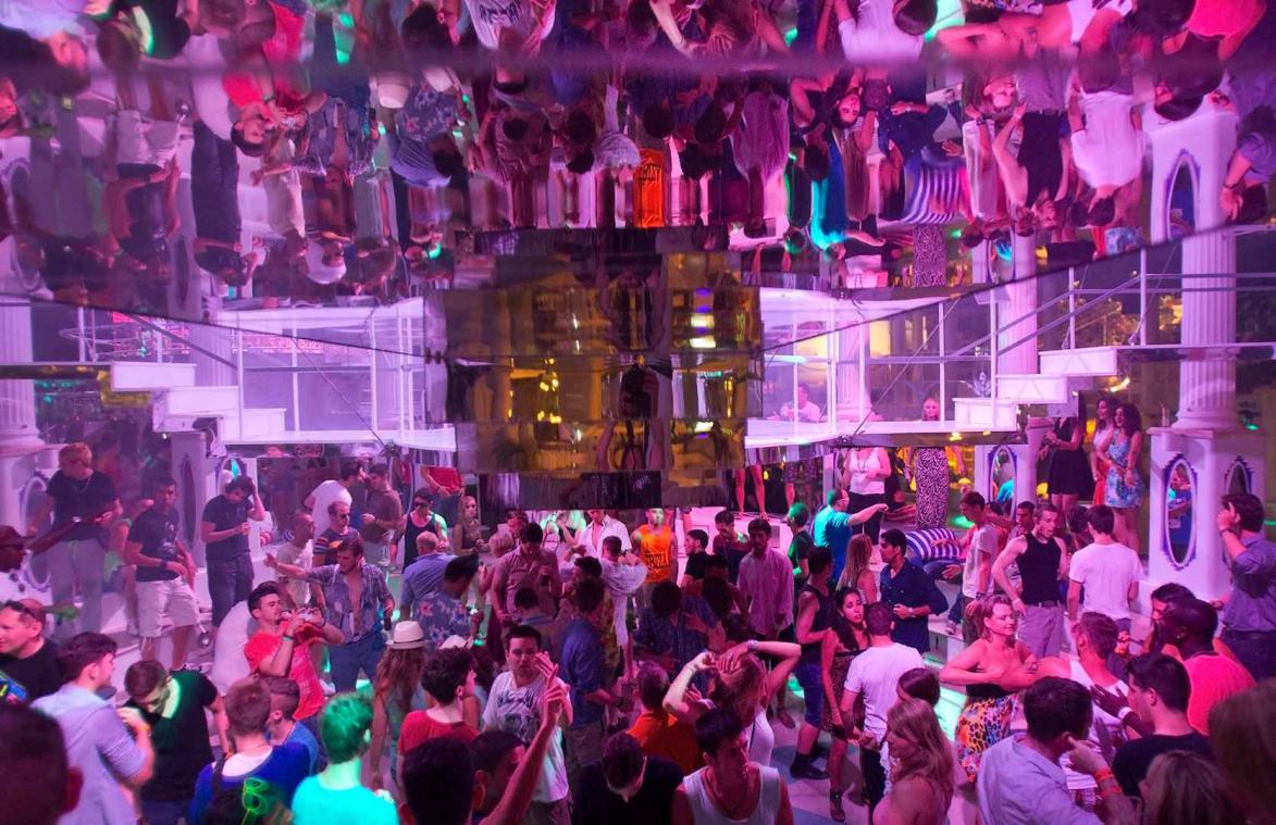 Wereldhit is Ibiza doorn in het oog