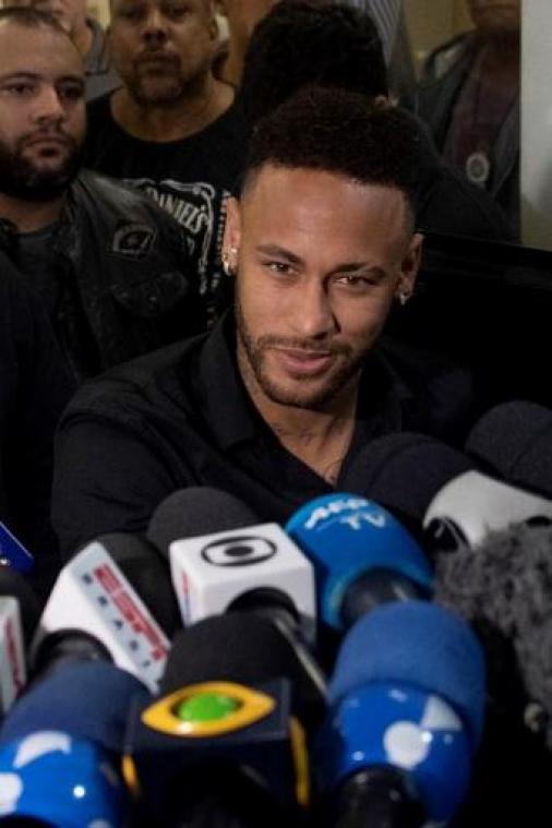 Braziliaanse politie verhoort Neymar in verkrachtingszaak