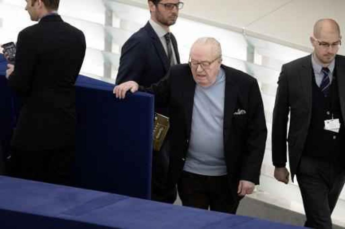Jean-Marie Le Pen krijgt 30.000 euro boete voor uitspraken over holocaust