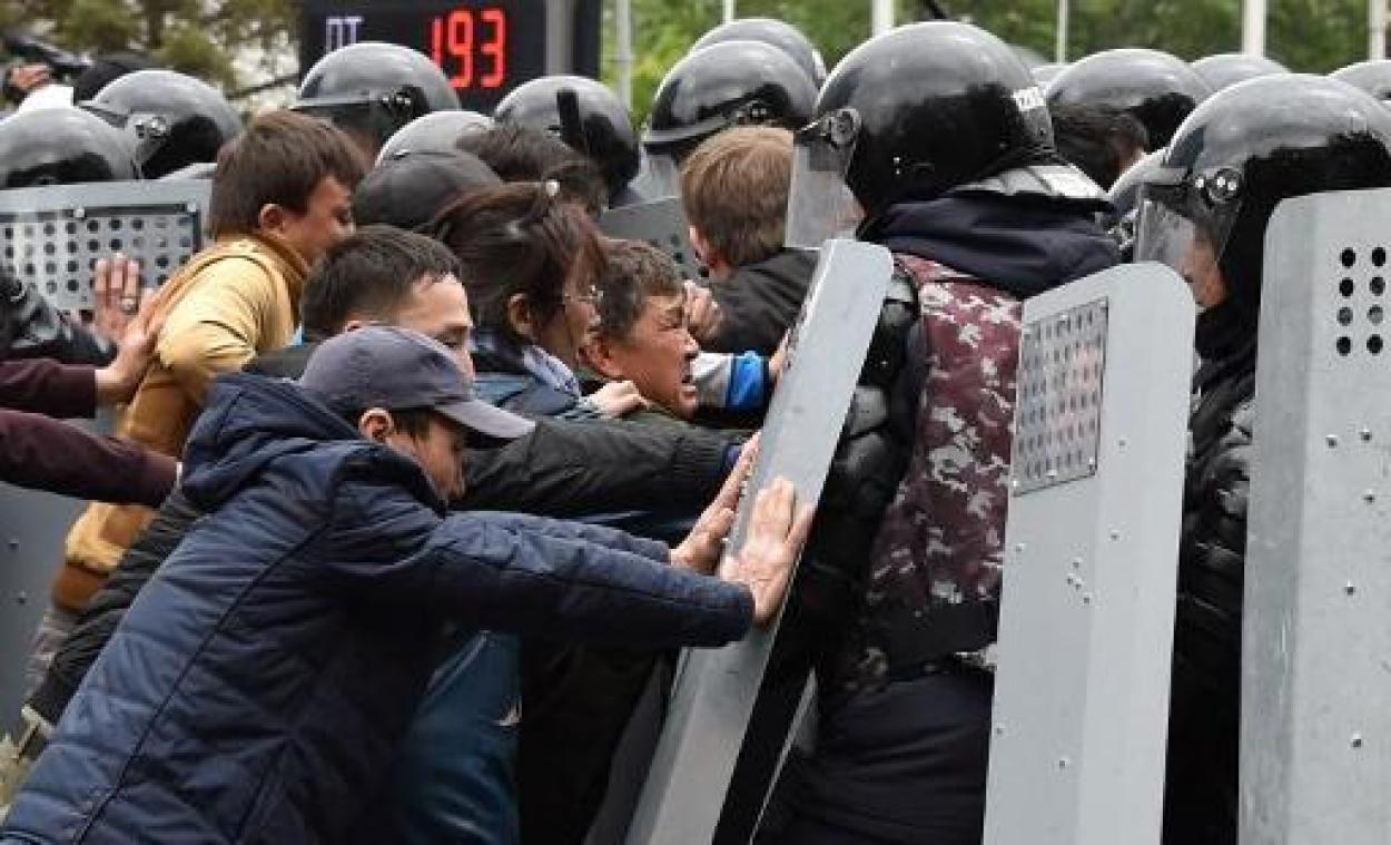 Tientallen mensen opgepakt bij protesten Kazachstan