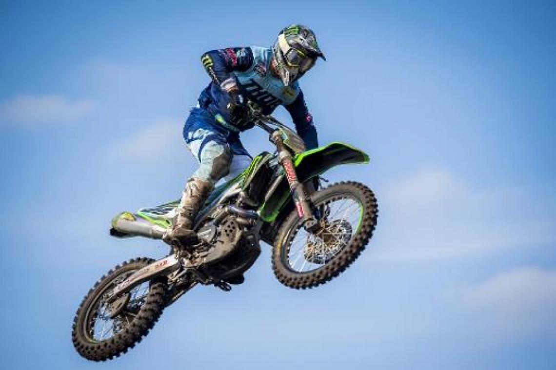 WK motorcross - Clément Desalle houdt dubbele beenbreuk over aan zware val in Rusland
