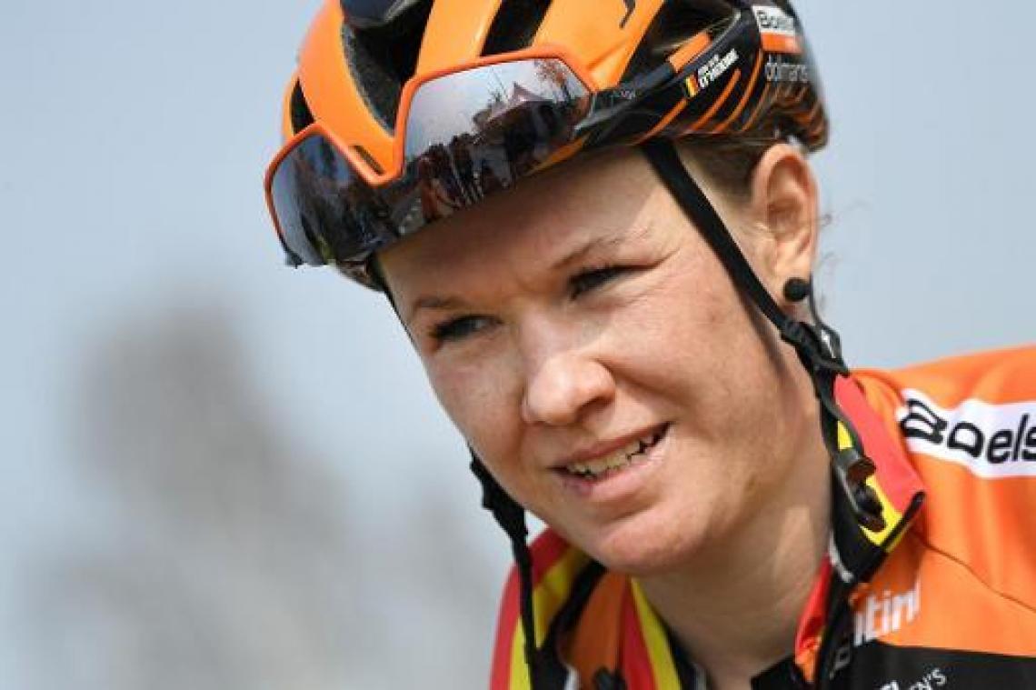Jolien D'hoore wint openingsetappe