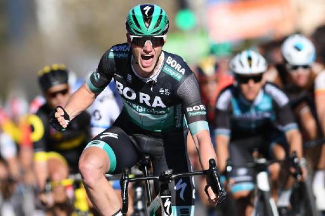 Bennett sprint naar de zege in Dauphiné, Teuns blijft leider