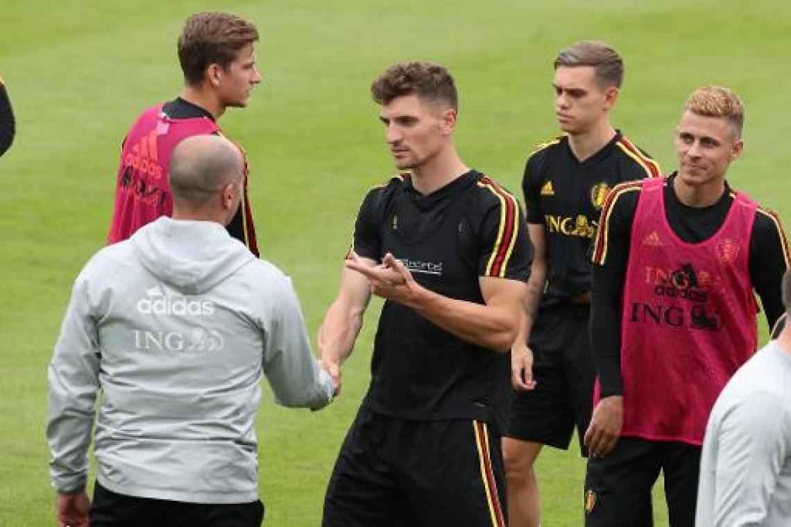 Martinez gunt Meunier en Tielemans basisplaats, Mertens op de bank