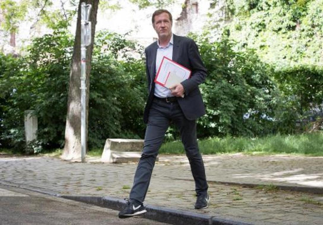 Paul Magnette tackelt PVDA