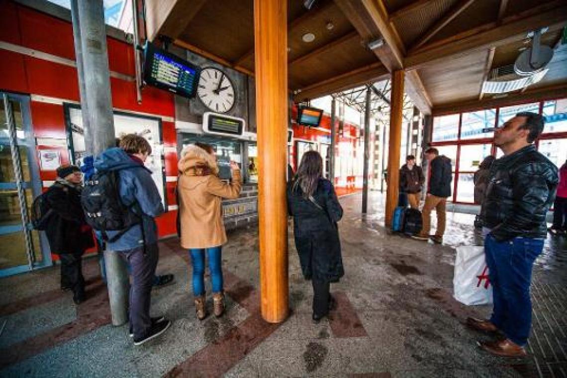 ACOD Spoor niet te spreken over nieuwe knip in openingsuren stationsloketten