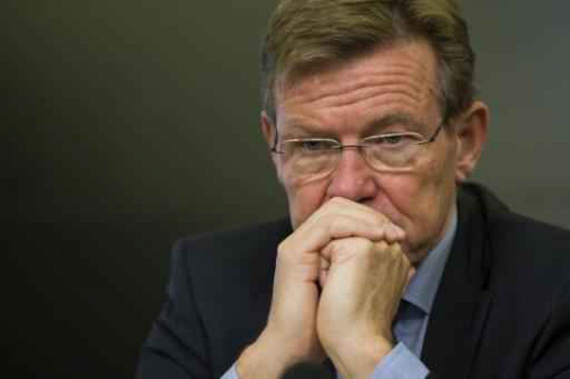 Ex-kabinetschef Van Overtveldt wisselt van kamp